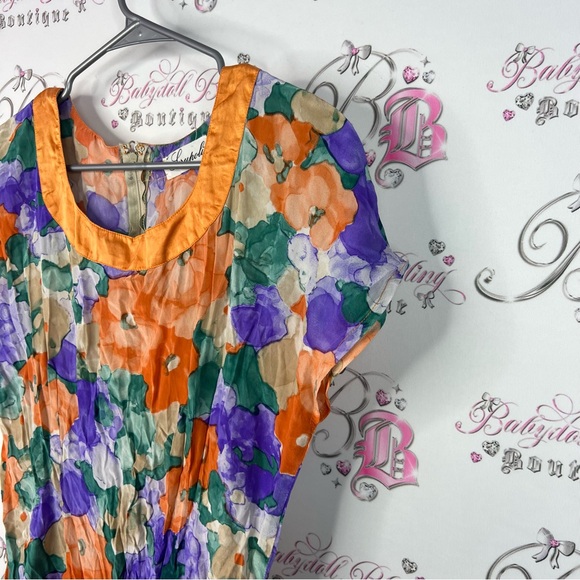 Vibrant Floral Mini Dress - Picture 3 of 10